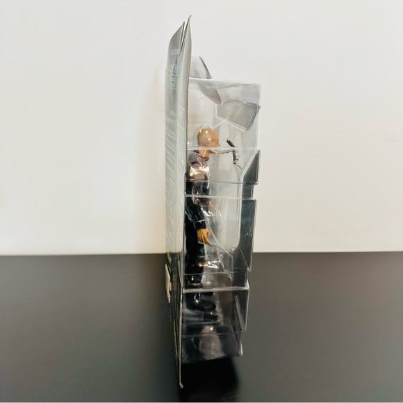 Star Trek Nemesis CAPTAIN JEAN-LUC PICARD Figure Art Asylum 2002 - NEW SEALED! - Picture 5 of 8